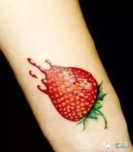 纹身网红吃瓜,揭秘娱乐圈幕后真相